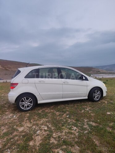 Mercedes B 180 2009, 146,000 km - 1.7 l - Mingəçevir