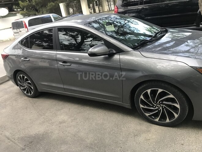 Hyundai Elantra 2018, 81,755 km - 2.0 l - Bakı