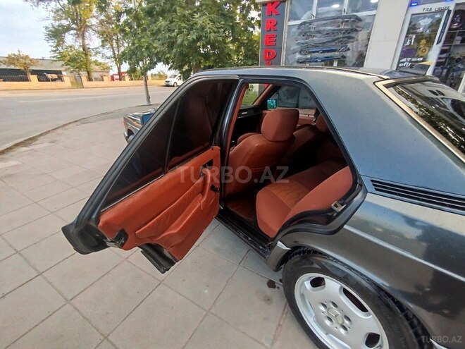 Mercedes 190 1992, 250,000 km - 2.0 л - Mingəçevir