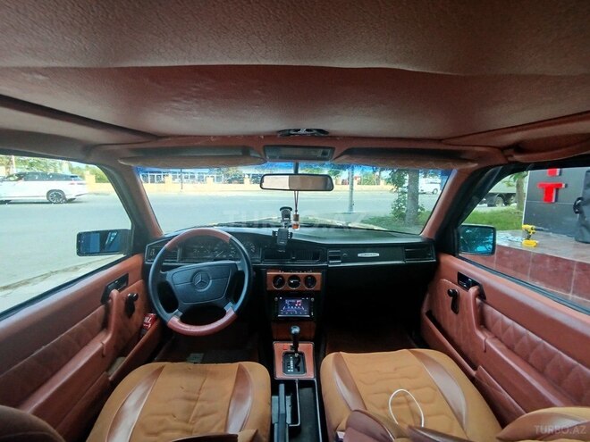 Mercedes 190 1992, 250,000 km - 2.0 л - Mingəçevir