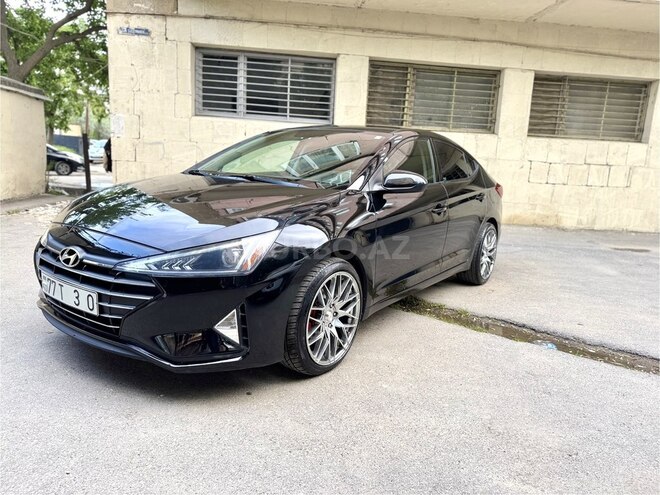 Hyundai Elantra 2018, 80,000 km - 2.0 l - Bakı