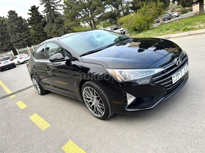Hyundai Elantra 2018, 80,000 km - 2.0 l - Bakı
