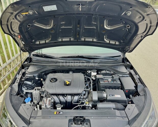 Hyundai Elantra 2018, 80,000 km - 2.0 l - Bakı