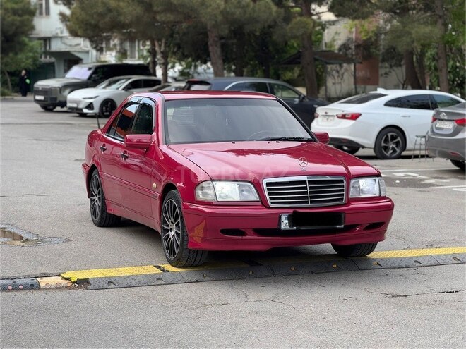 Mercedes C 200 1998, 246,655 km - 2.0 l - Bakı