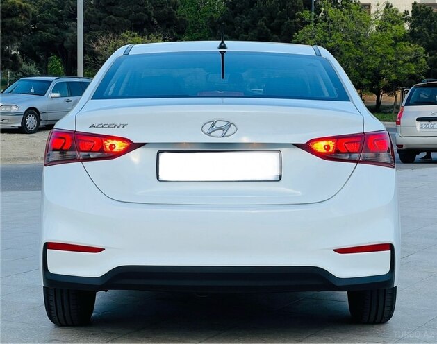 Hyundai Accent 2019, 122,008 km - 1.4 l - Bakı