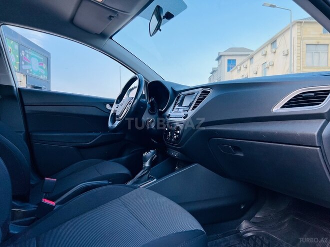Hyundai Accent 2019, 122,008 km - 1.4 l - Bakı