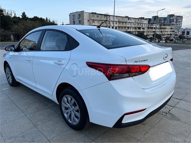 Hyundai Accent 2019, 122,008 km - 1.4 l - Bakı