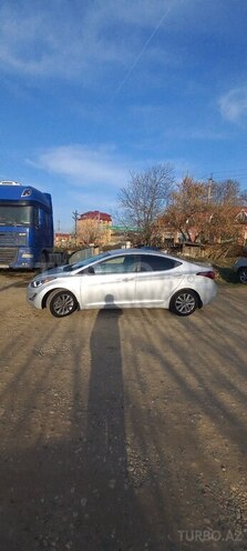 Hyundai Elantra 2014, 137,209 km - 1.8 l - Qusar