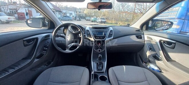 Hyundai Elantra 2014, 137,209 km - 1.8 l - Qusar