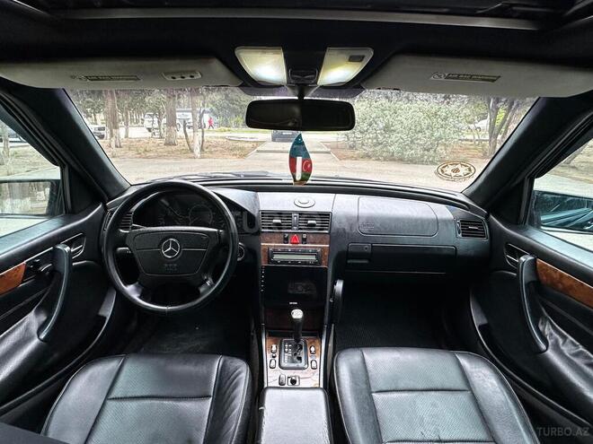 Mercedes C 230 1998, 301,000 km - 2.3 l - Sumqayıt