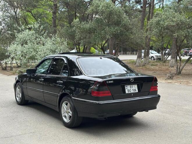 Mercedes C 230 1998, 301,000 km - 2.3 l - Sumqayıt