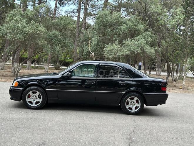 Mercedes C 230 1998, 301,000 km - 2.3 l - Sumqayıt