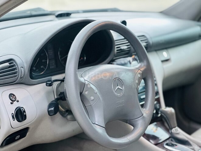 Mercedes C 240 2004, 300,000 km - 2.4 l - Bakı