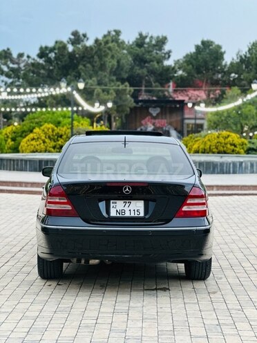 Mercedes C 240 2004, 300,000 km - 2.4 l - Bakı