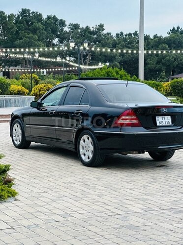 Mercedes C 240 2004, 300,000 km - 2.4 l - Bakı