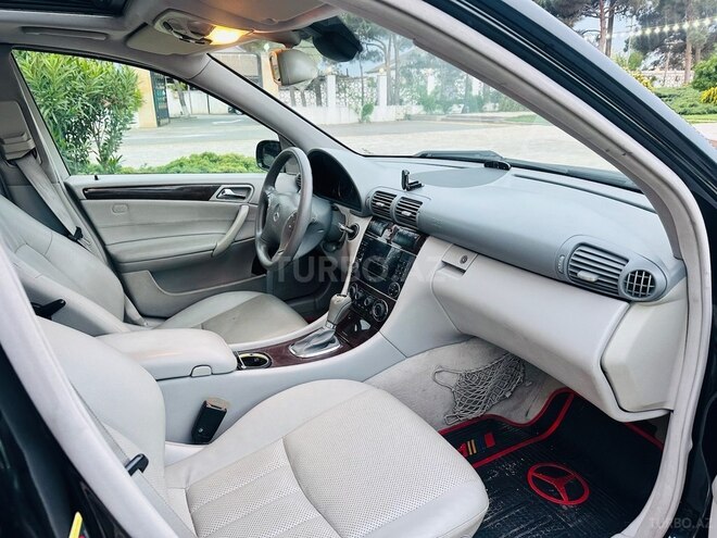 Mercedes C 240 2004, 300,000 km - 2.4 l - Bakı