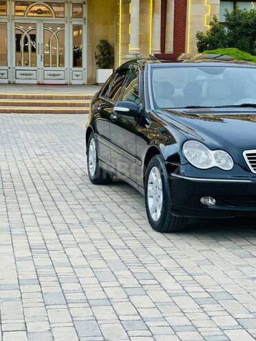 Mercedes C 240 2004, 300,000 km - 2.4 l - Bakı