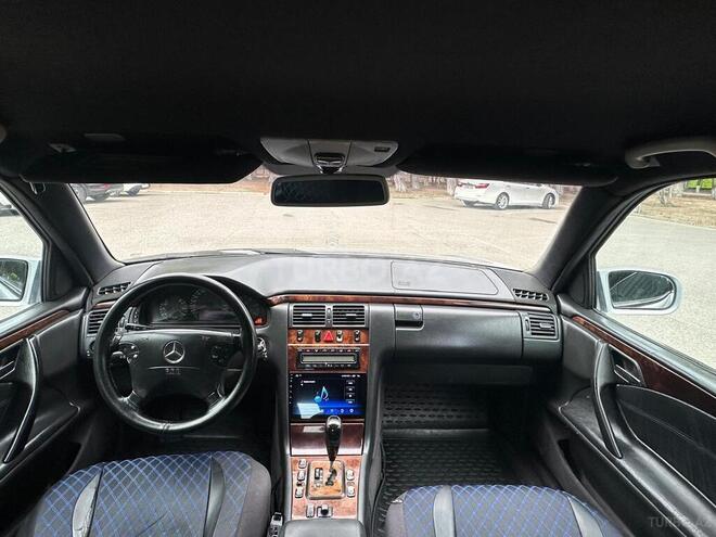 Mercedes E 270 2000, 334,000 km - 2.7 l - Sumqayıt
