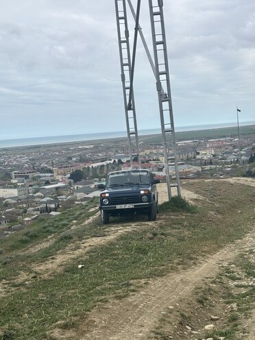 LADA (VAZ) Niva 2009, 389,000 km - 1.7 l - Siyəzən