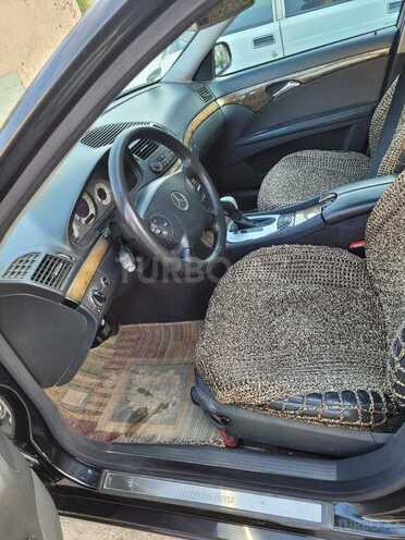 Mercedes E 270 2004, 280,000 km - 2.5 l - Bakı