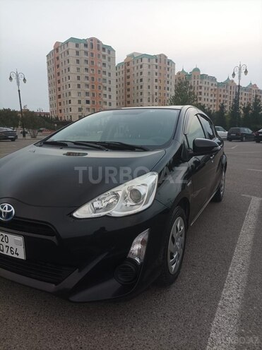 Toyota Aqua 2017, 135,000 km - 1.5 l - Bakı
