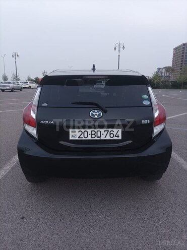 Toyota Aqua 2017, 135,000 km - 1.5 l - Bakı