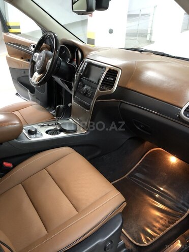 Jeep Grand Cherokee 2012, 297,000 km - 3.6 л - Bakı