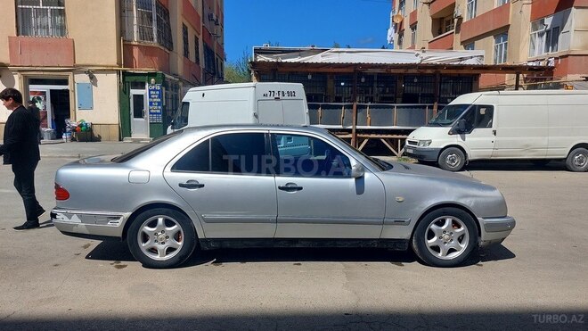 Mercedes E 230 1997, 426,676 km - 2.3 l - Bakı