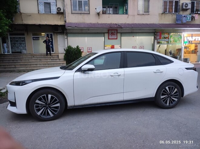 Changan Qiyuan A05 2024, 3,400 km - 1.5 л - Bakı