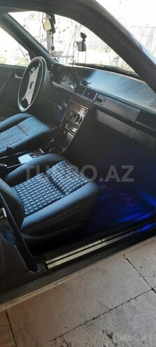 Mercedes E 250 1992, 500,000 km - 2.5 l - Şəki