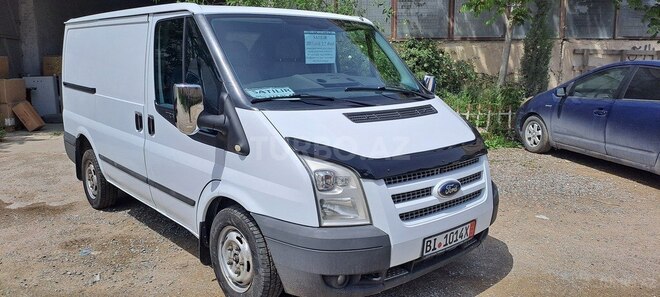 Ford Transit-2
