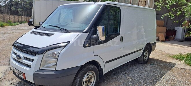Ford Transit-3