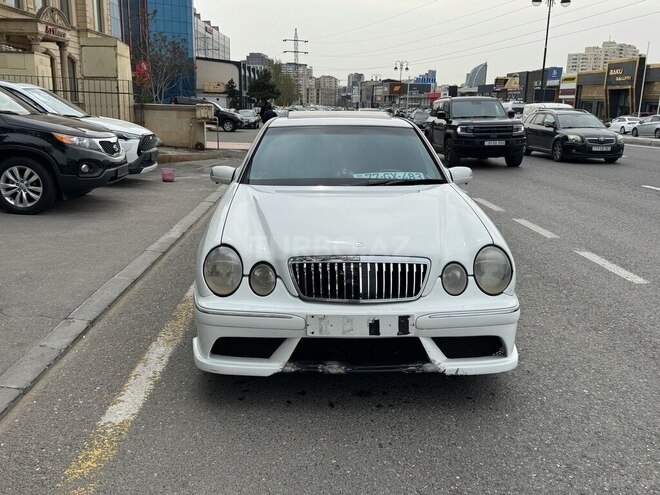 Mercedes E 240 1999, 247,500 km - 2.4 l - Sumqayıt