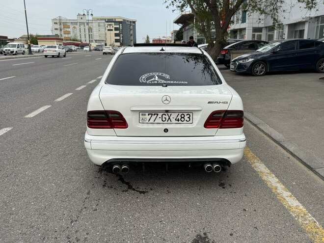 Mercedes E 240 1999, 247,500 km - 2.4 l - Sumqayıt