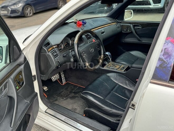 Mercedes E 240 1999, 247,500 km - 2.4 l - Sumqayıt