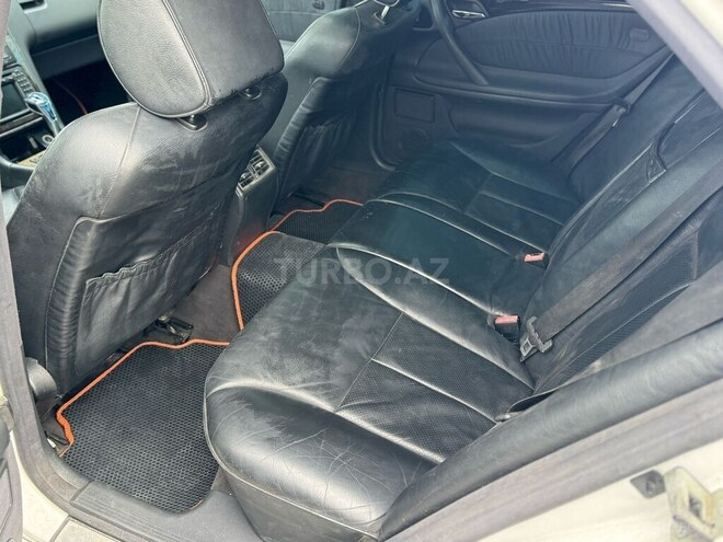 Mercedes E 240 1999, 247,500 km - 2.4 l - Sumqayıt