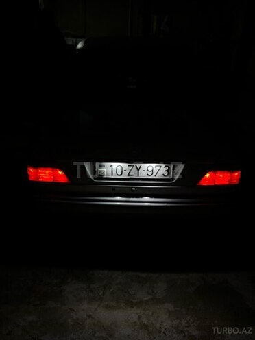 Mercedes E 220 1995, 453,171 km - 2.2 l - Bakı