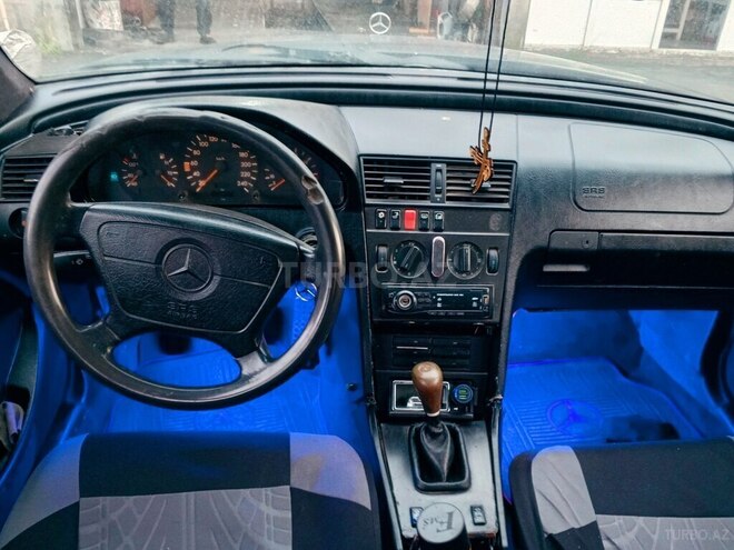 Mercedes C 180 1994, 294,641 km - 1.8 l - Zaqatala