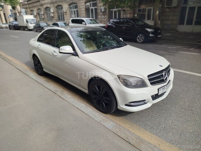 Mercedes C 300 2008, 205,000 km - 3.0 l - Bakı