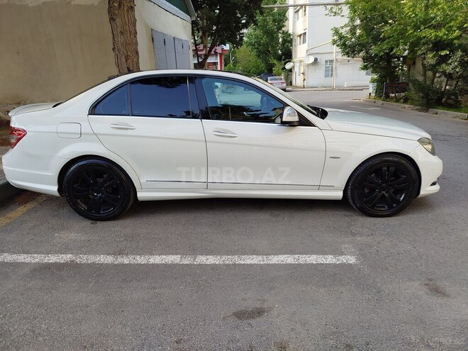 Mercedes C 300 2008, 205,000 km - 3.0 l - Bakı