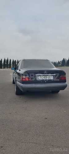 Mercedes E 220 1994, 320,000 km - 2.2 l - Gəncə