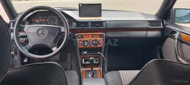 Mercedes E 220 1994, 320,000 km - 2.2 l - Gəncə