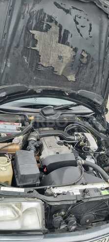 Mercedes E 220 1994, 320,000 km - 2.2 l - Gəncə
