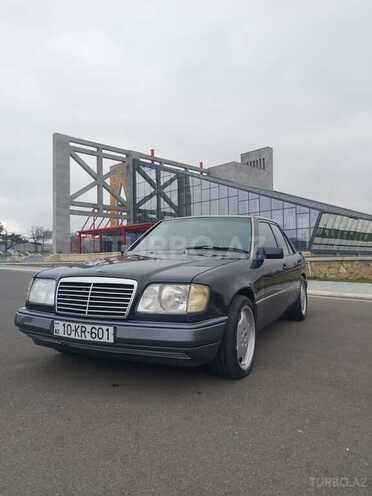 Mercedes E 220 1994, 320,000 km - 2.2 l - Gəncə