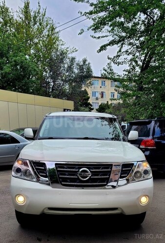 Nissan Patrol 2012, 178,000 km - 5.6 l - Bakı