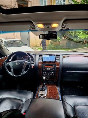 Nissan Patrol 2012, 178,000 km - 5.6 l - Bakı