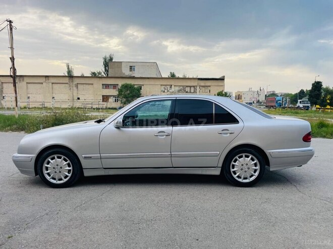 Mercedes E 320 2000, 325,000 km - 3.2 l - Bakı