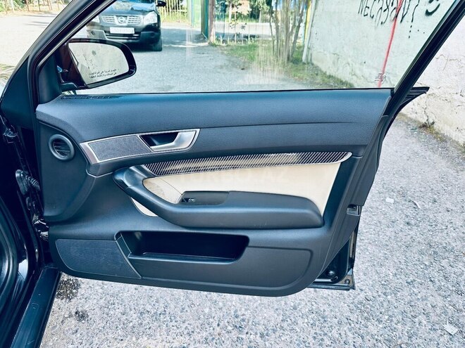 Audi A6 2005, 228,000 km - 3.0 l - Bakı