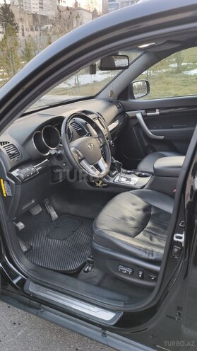 Kia Sorento-12