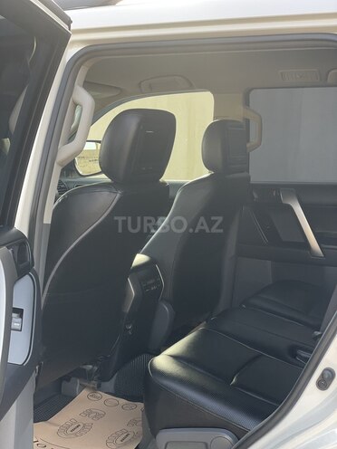 Toyota Land Cruiser Prado 2009, 240,000 km - 2.7 l - Bakı